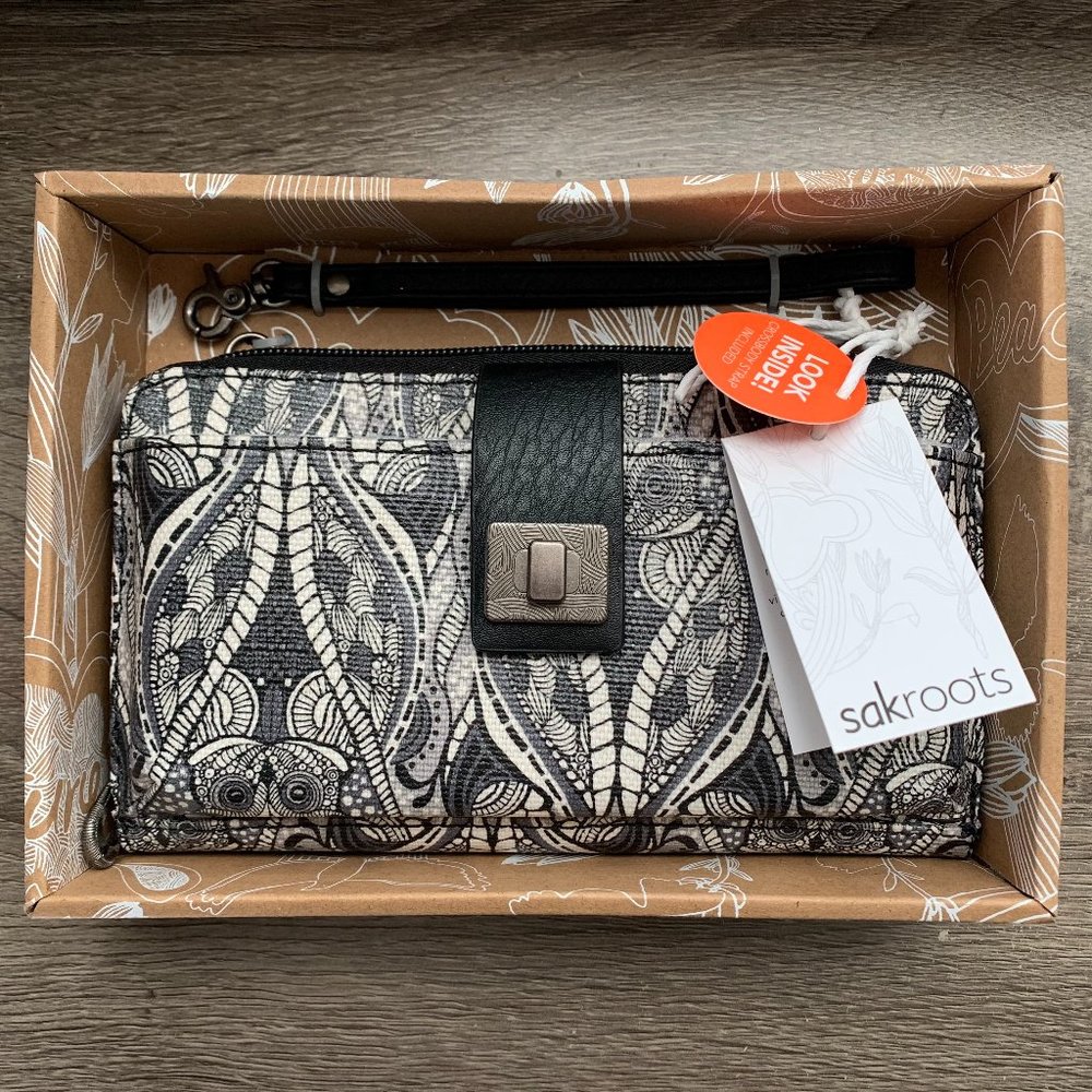 SAKROOTS Artist Circle Large Smartphone Crossbody